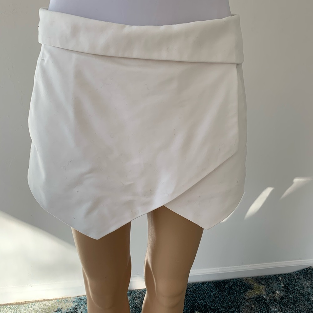 Skort (Skirt/ shorts)